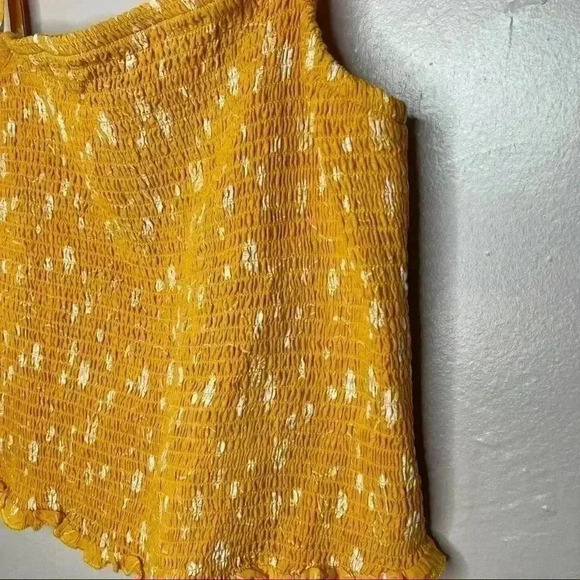 Torrid CHALLIS SMOCKED CROP CAMI Sz 1 - Picture 5 of 8